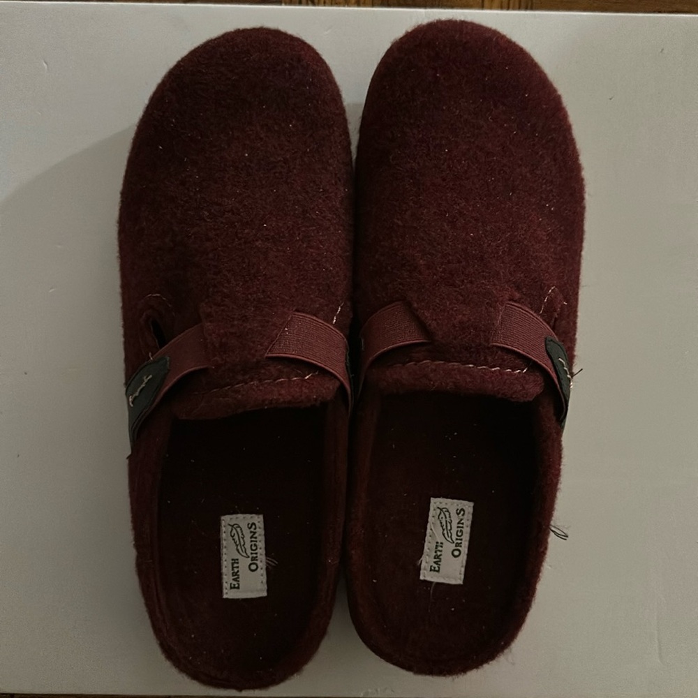 Women’s Earth Origins Clogs Sz 10m NWOT